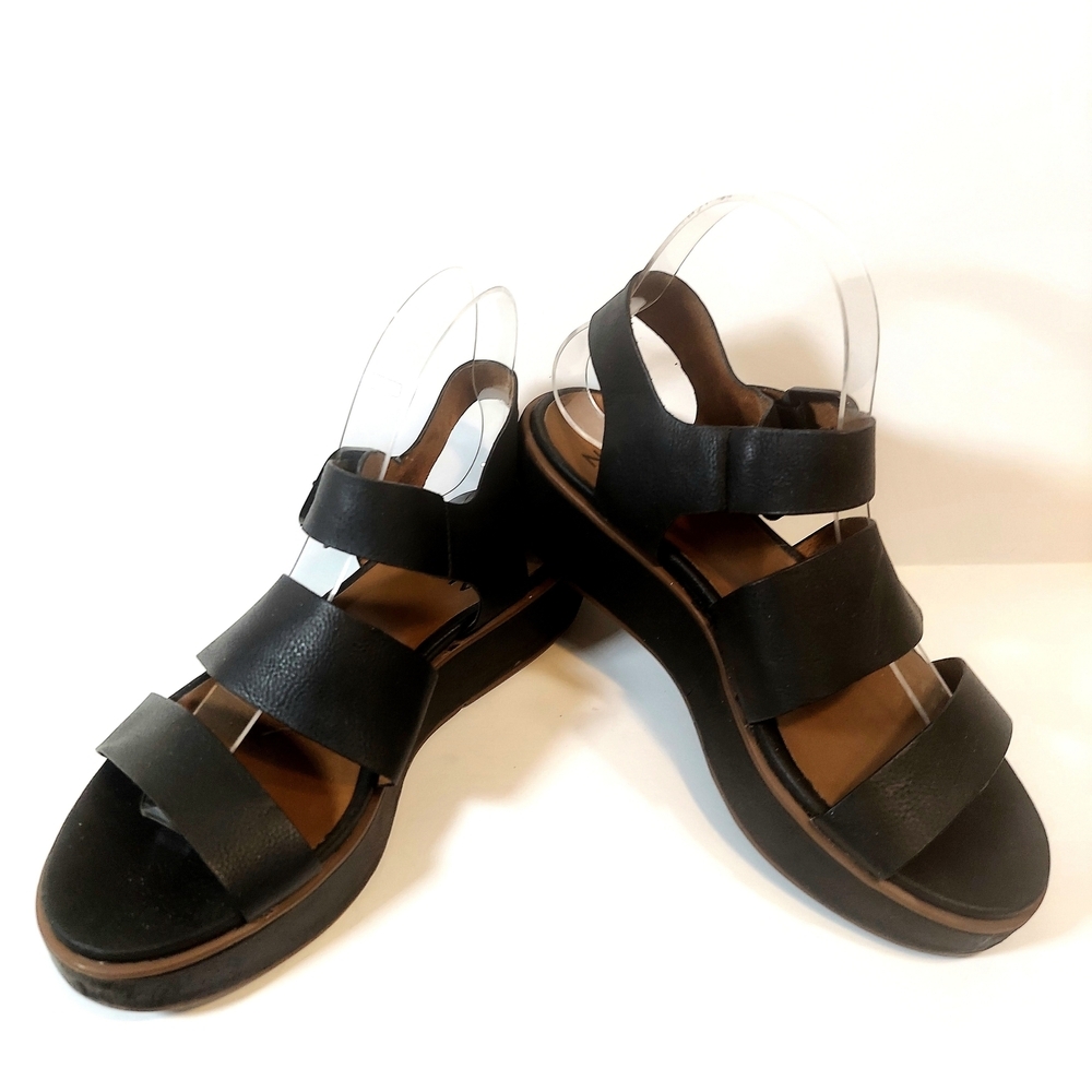 Naturalizer Women's Strappy Platform Sandals Size 7